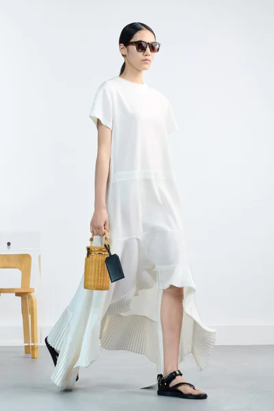 Look 15